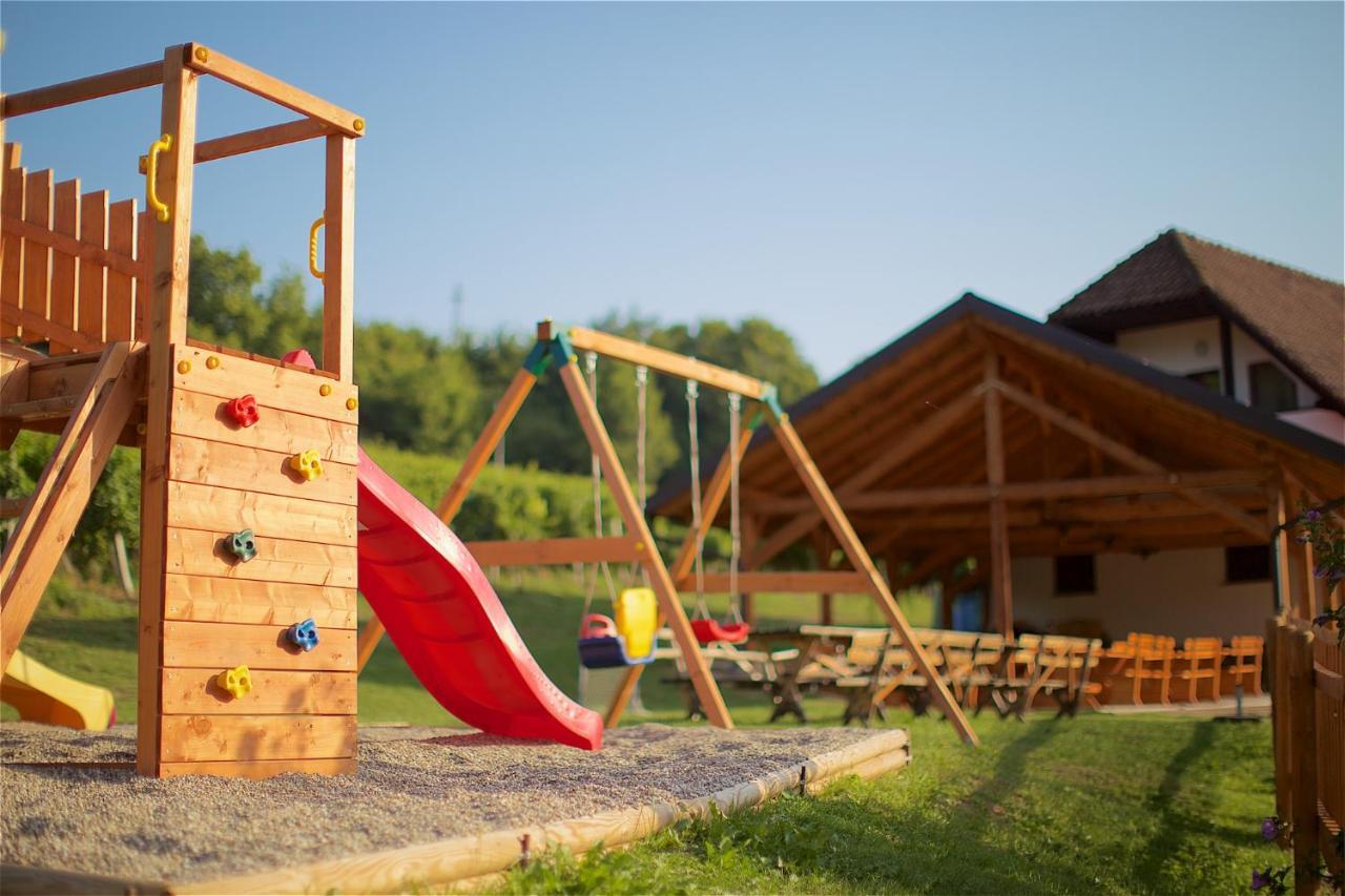 Tourist Farm Apartments Lovrec Jirsovci エクステリア 写真