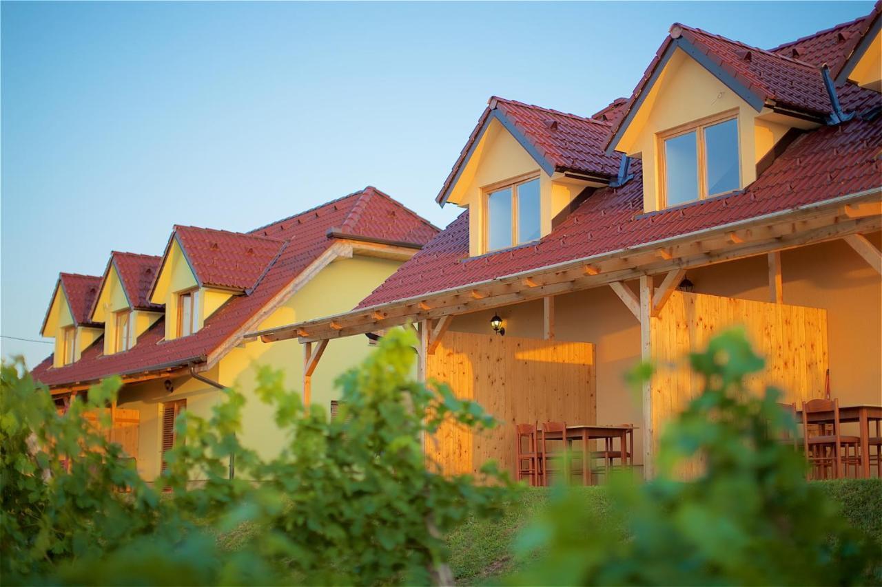 Tourist Farm Apartments Lovrec Jirsovci エクステリア 写真