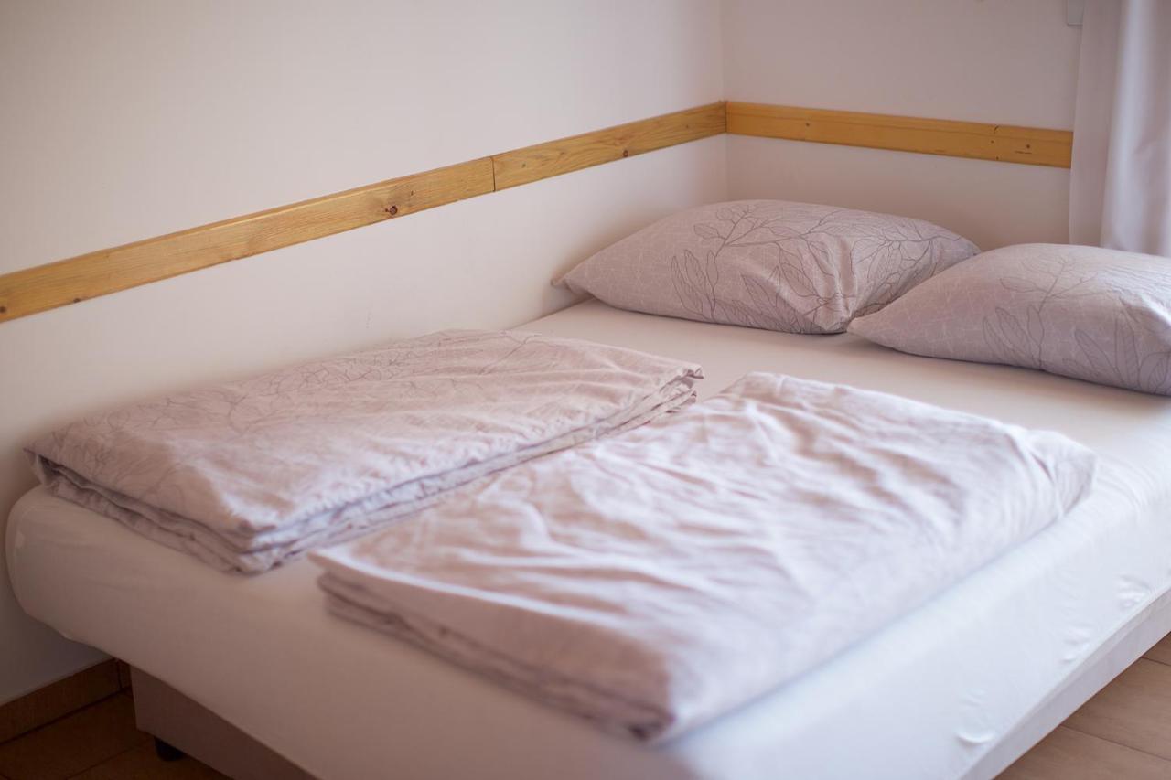 Tourist Farm Apartments Lovrec Jirsovci エクステリア 写真
