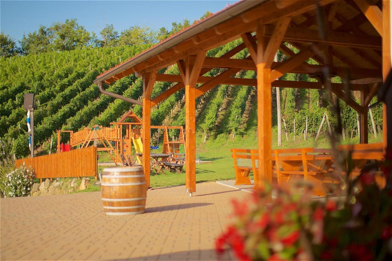 Tourist Farm Apartments Lovrec Jirsovci エクステリア 写真